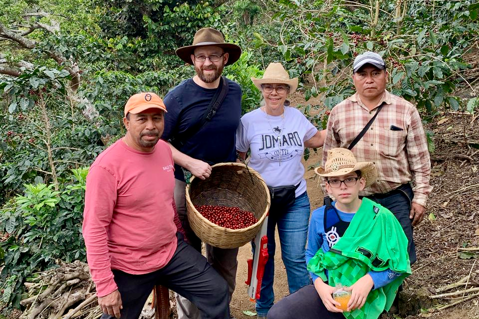 909 - El Salvador: Finca Nejapa - Roma Tablón, Red Caturra, Washed